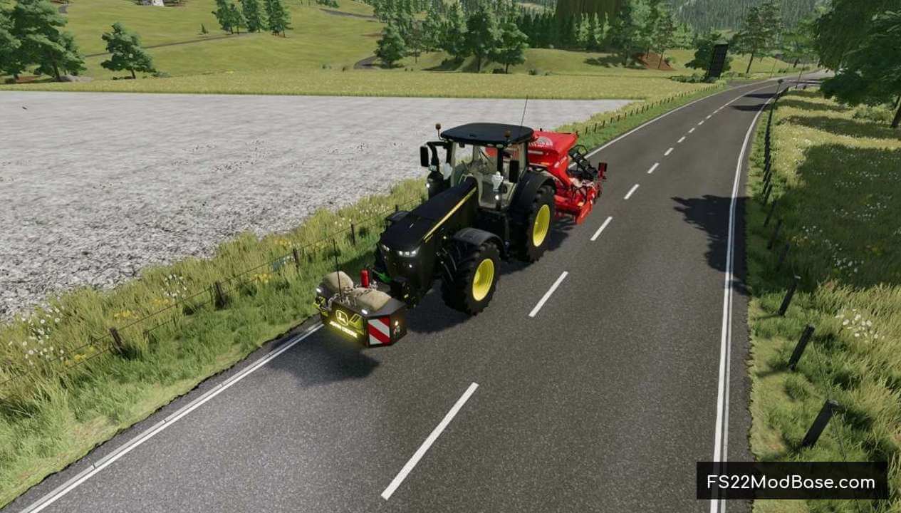 John Deere 8R Black Edition